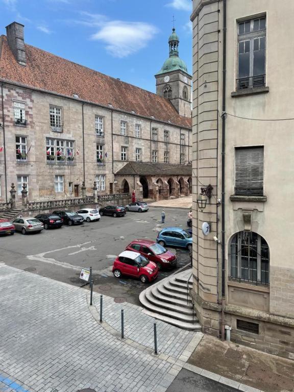 Апартаменты F2 Centre Historique Saint Colomban Ликсей-ле-Бен Экстерьер фото